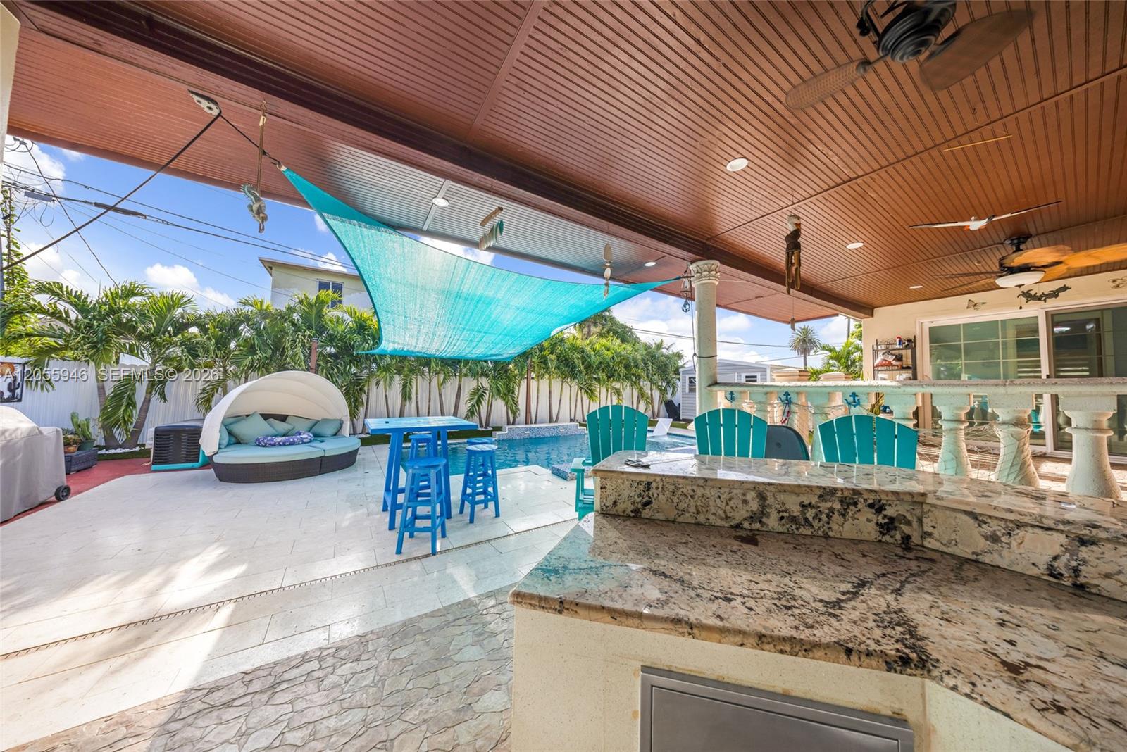 5862 W 2nd Ct