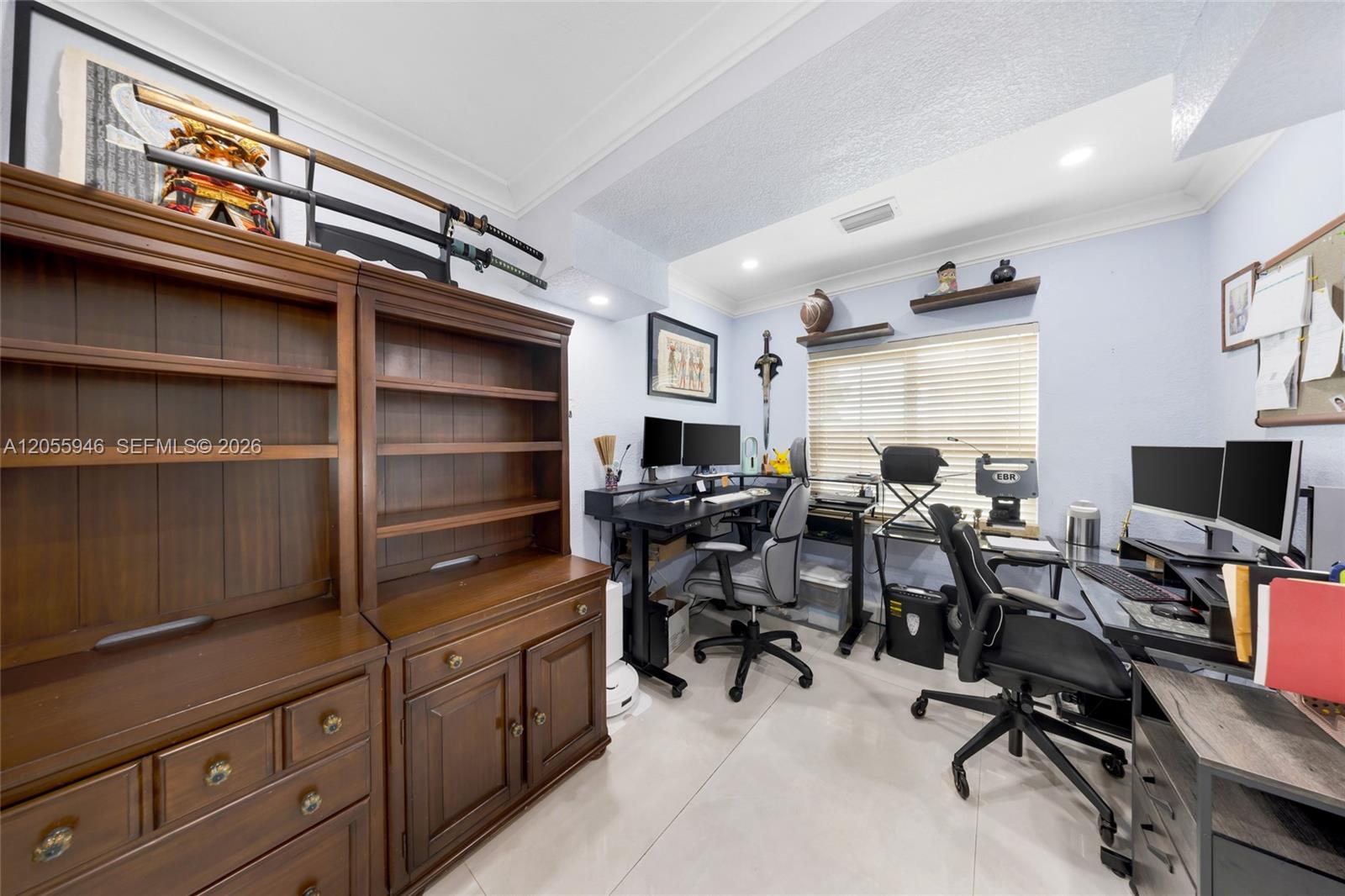 5862 W 2nd Ct
