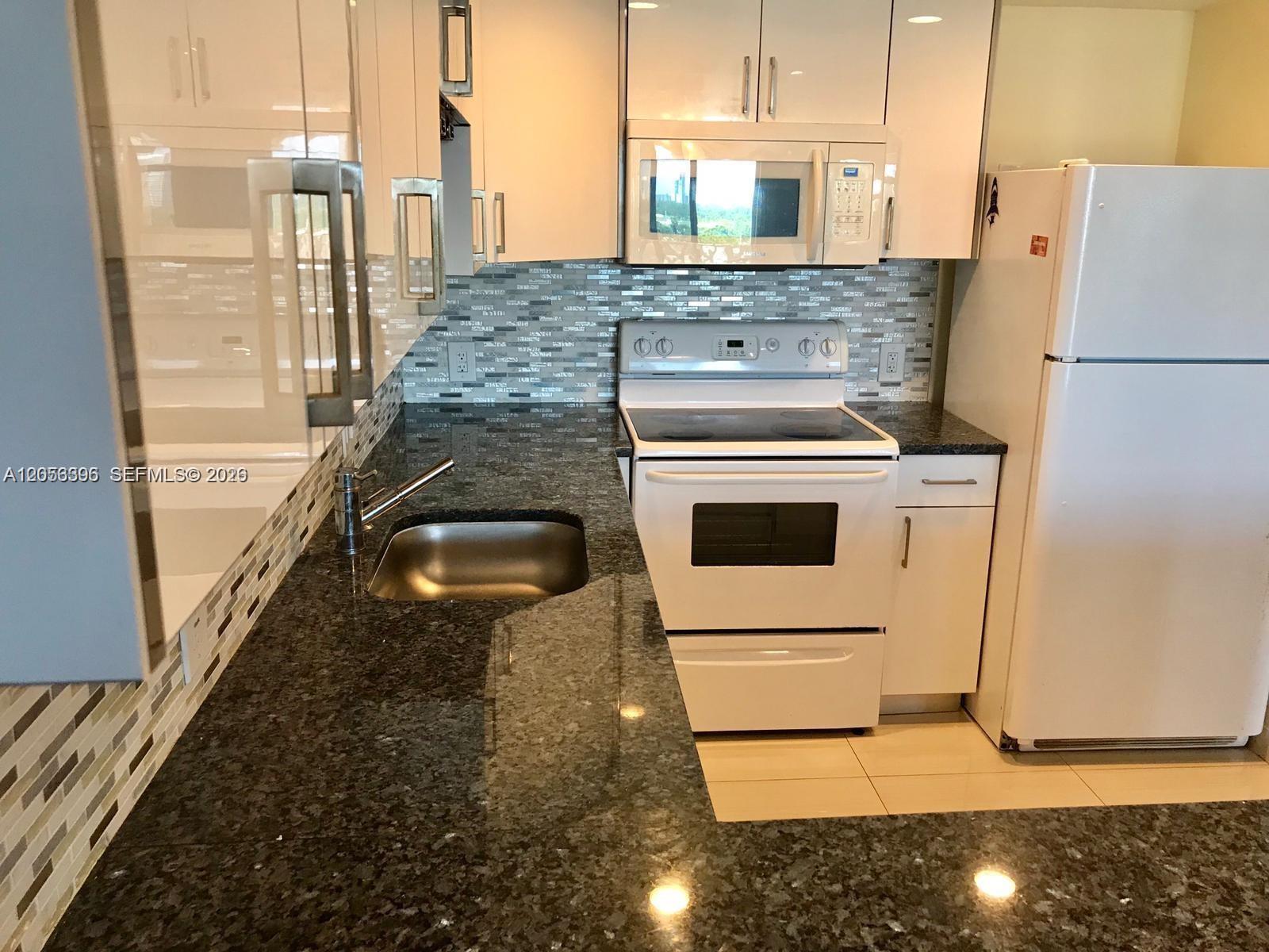 13155 Ixora Ct # 907