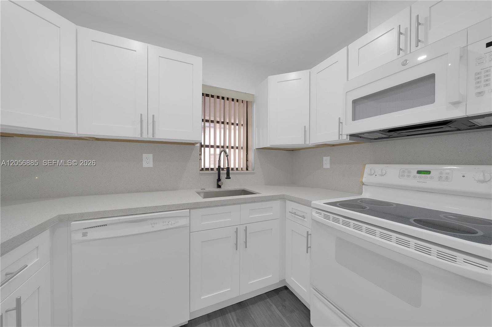 1535 SW 122nd Ave # 7 Unit: 3-7
