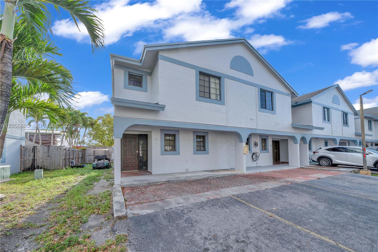 1535 SW 122nd Ave # 7 Unit: 3-7