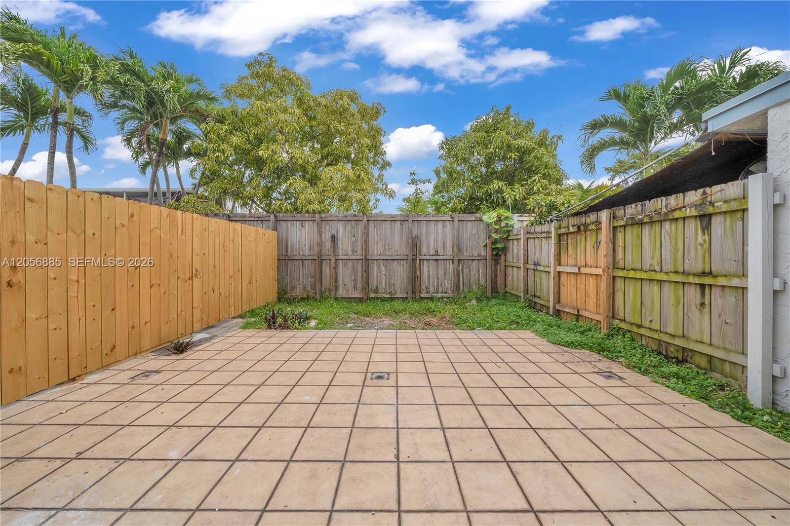 1535 SW 122nd Ave # 7 Unit: 3-7