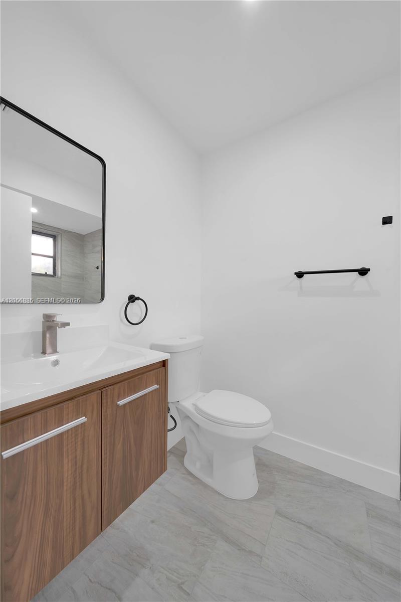 1535 SW 122nd Ave # 7 Unit: 3-7