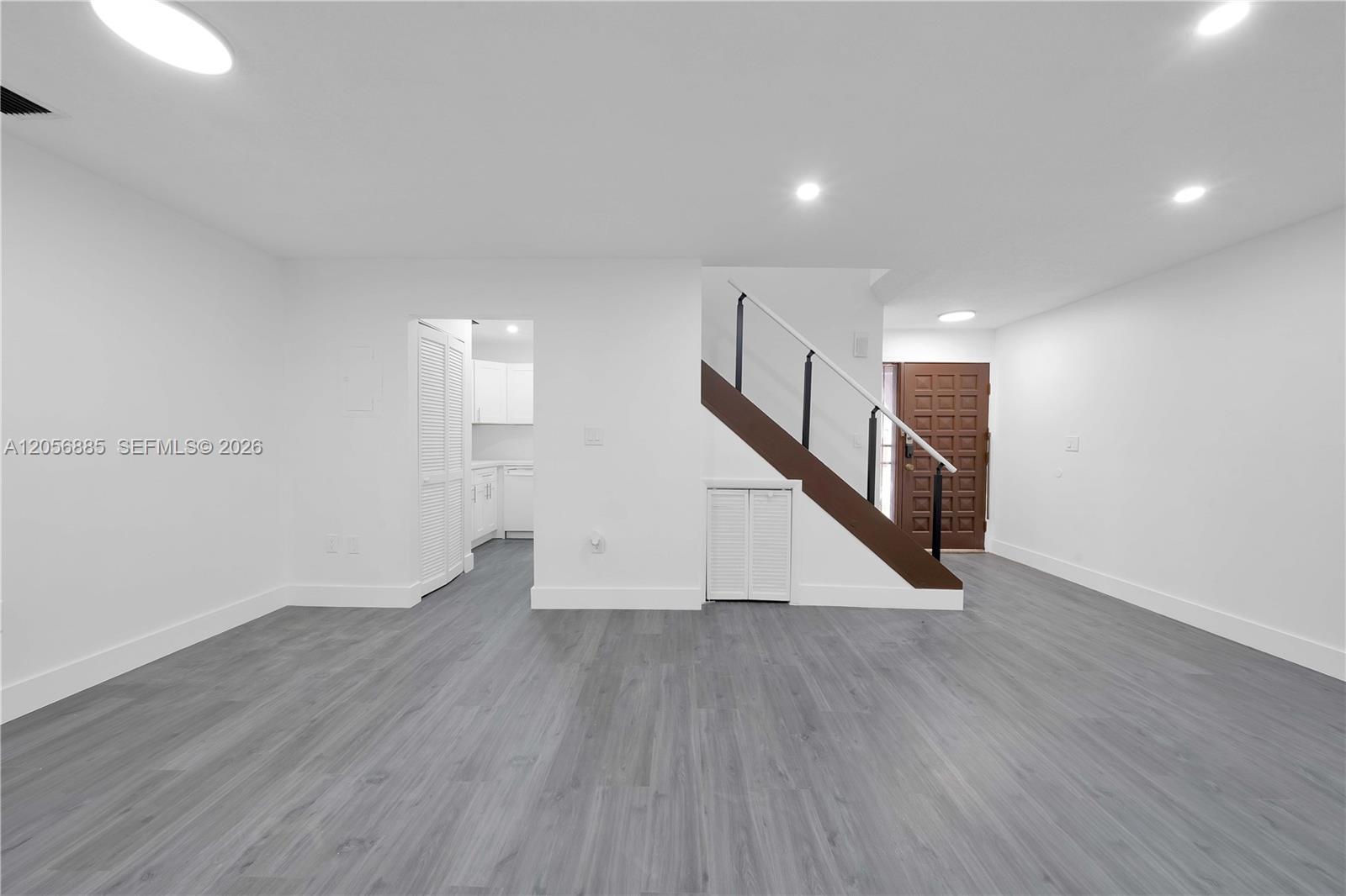 1535 SW 122nd Ave # 7 Unit: 3-7