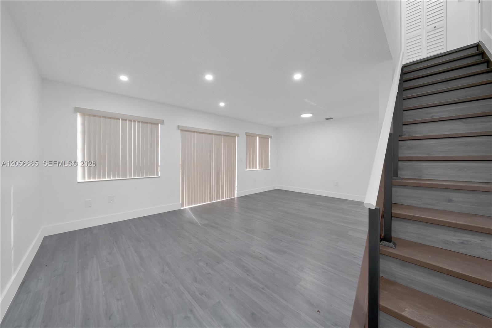 1535 SW 122nd Ave # 7 Unit: 3-7
