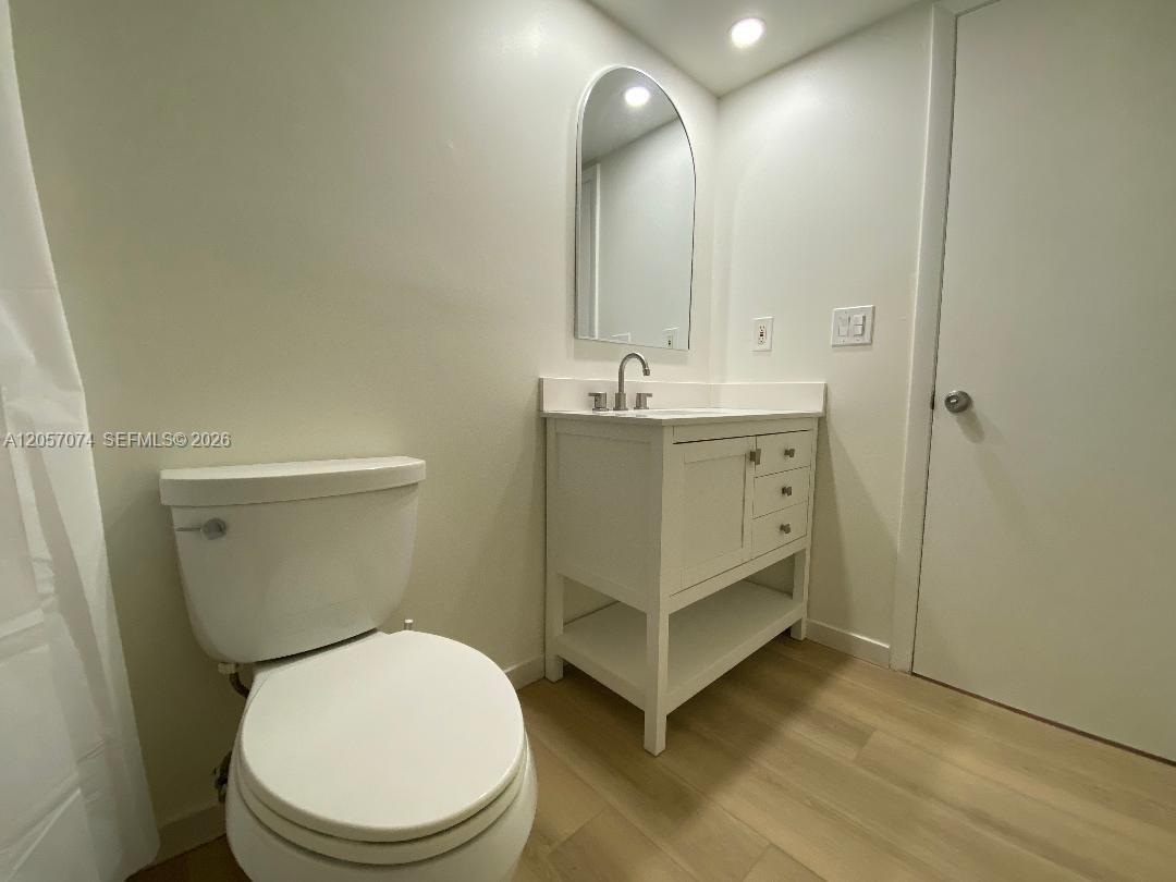 401 SE 3rd St # 405