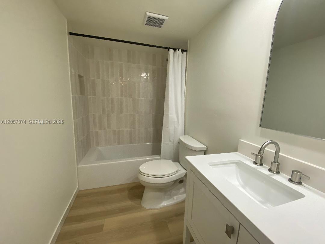 401 SE 3rd St # 405