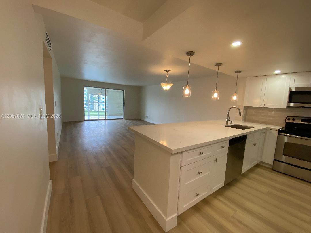 401 SE 3rd St # 405