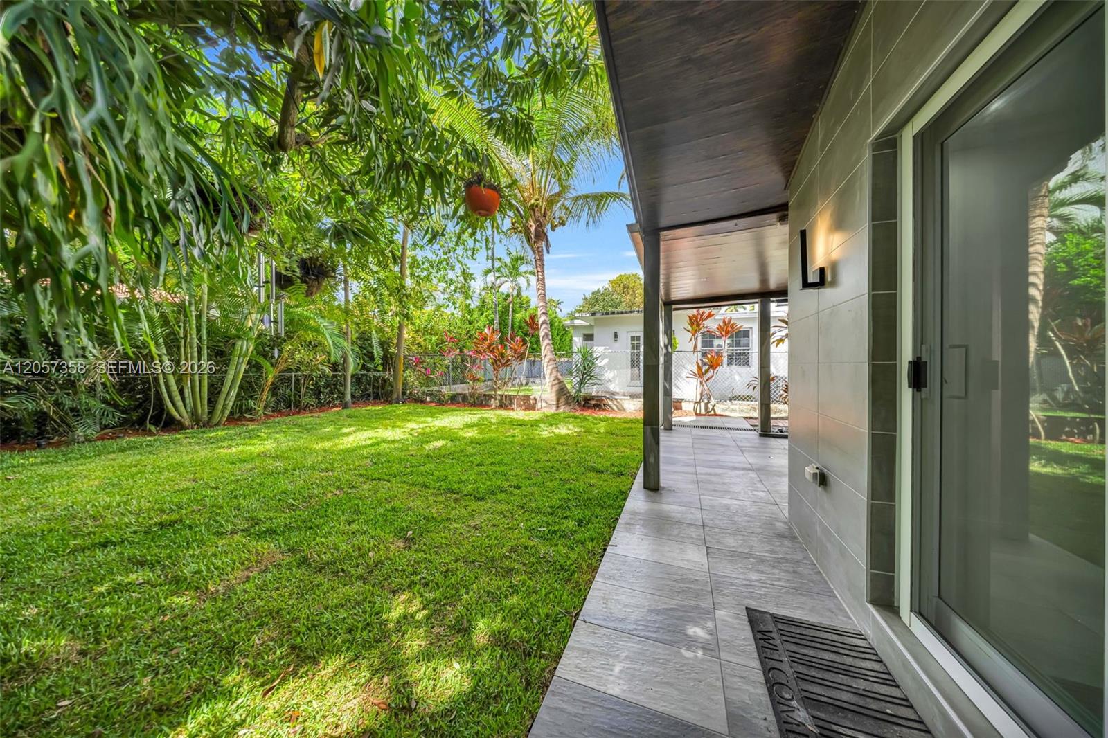 1104 NE 85th St