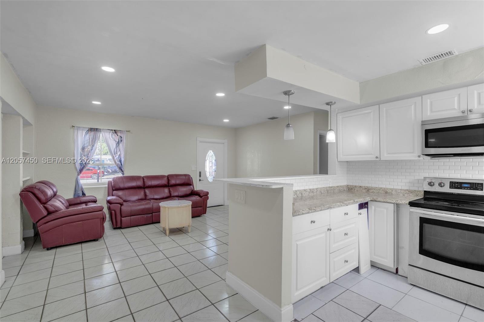 1207 Chateau Park Dr