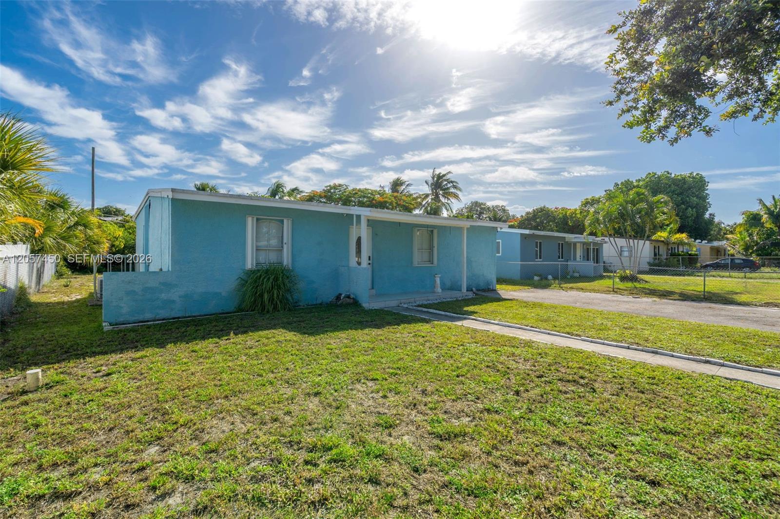 1207 Chateau Park Dr