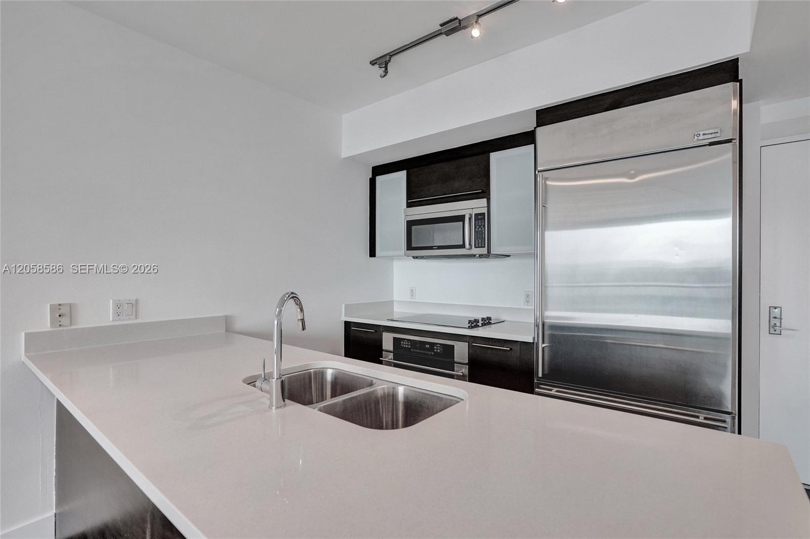 55 SE 6th St # 3604