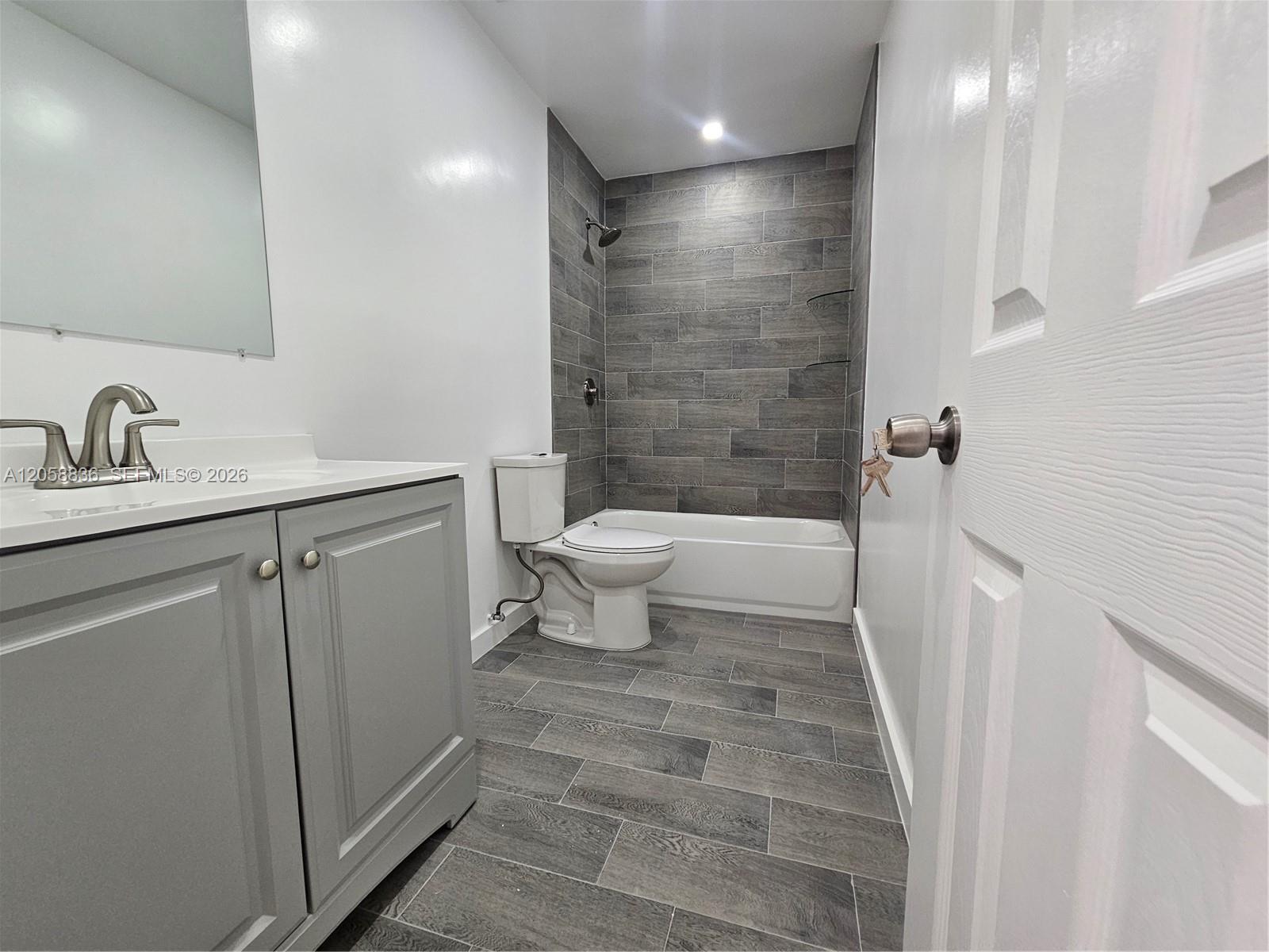 1373 NE 144th St Unit: -