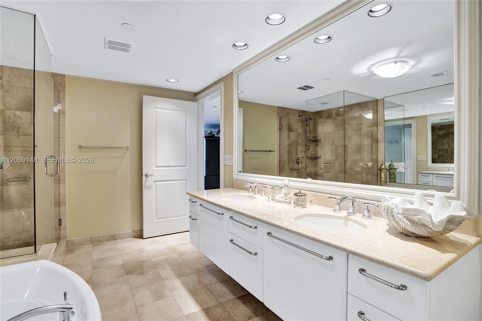 3101 S Ocean Dr # 3607