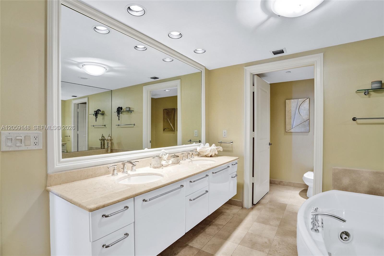 3101 S Ocean Dr # 3607