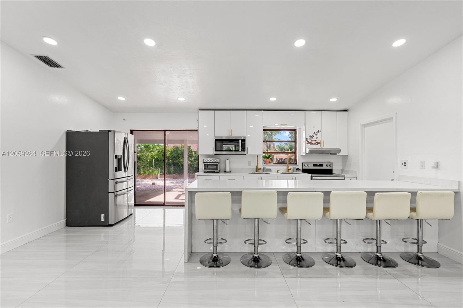 364 NW 17th Ct