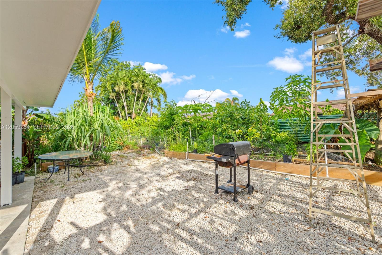 364 NW 17th Ct