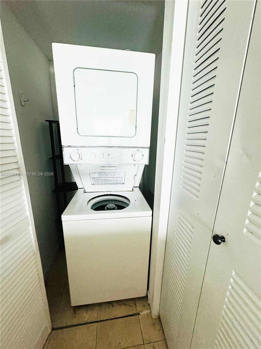 2101 Brickell Ave # 801