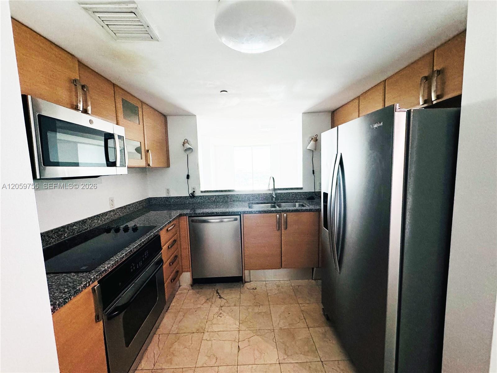 2101 Brickell Ave # 801