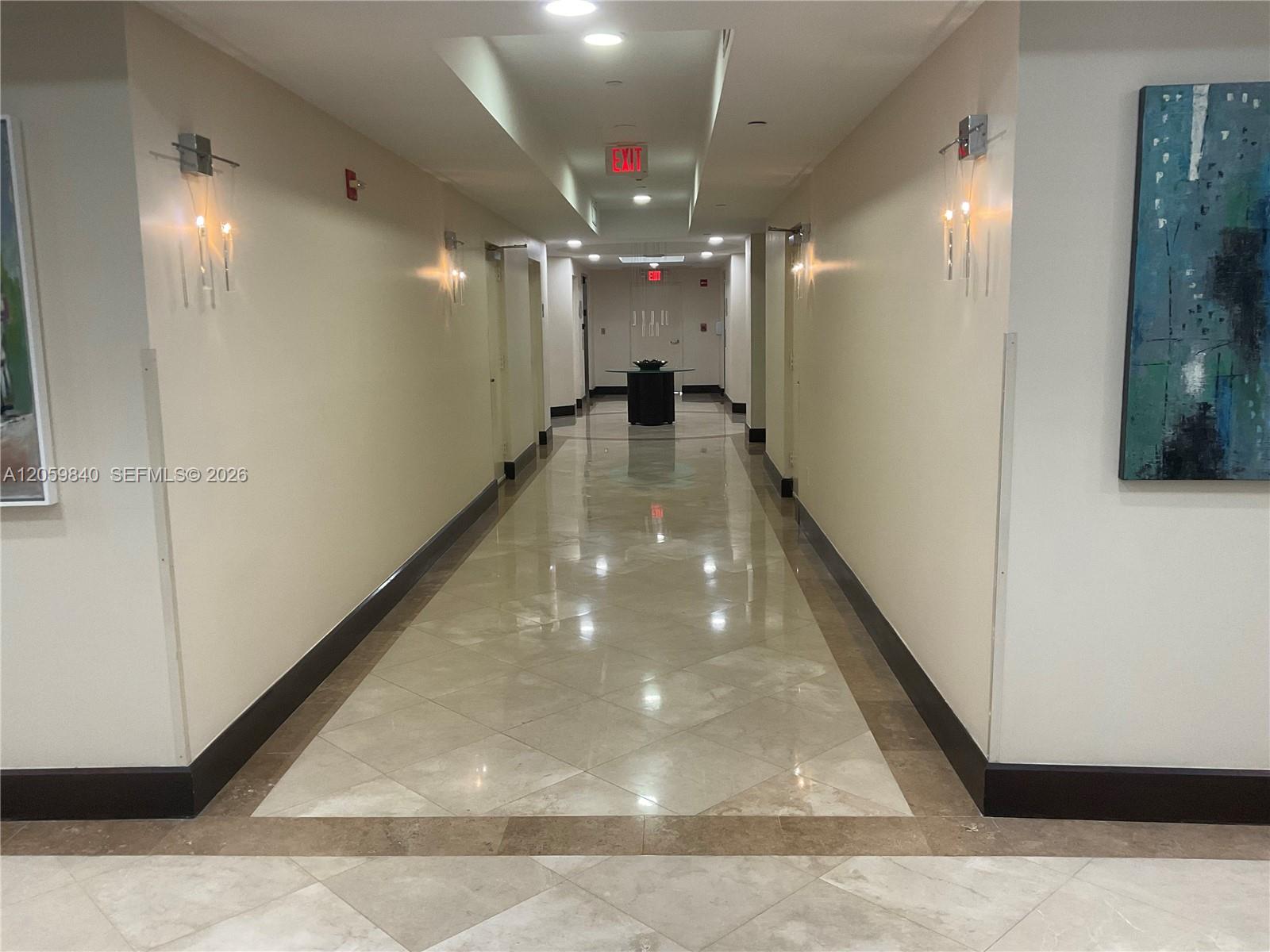 7600 Collins Ave # 1008