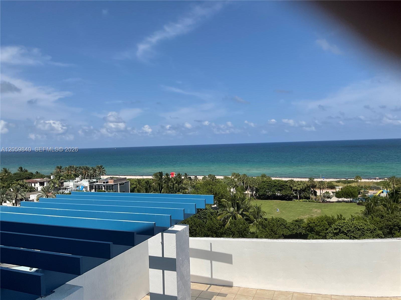 7600 Collins Ave # 1008
