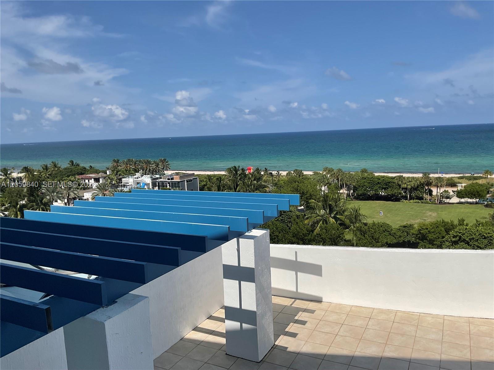 7600 Collins Ave # 1008