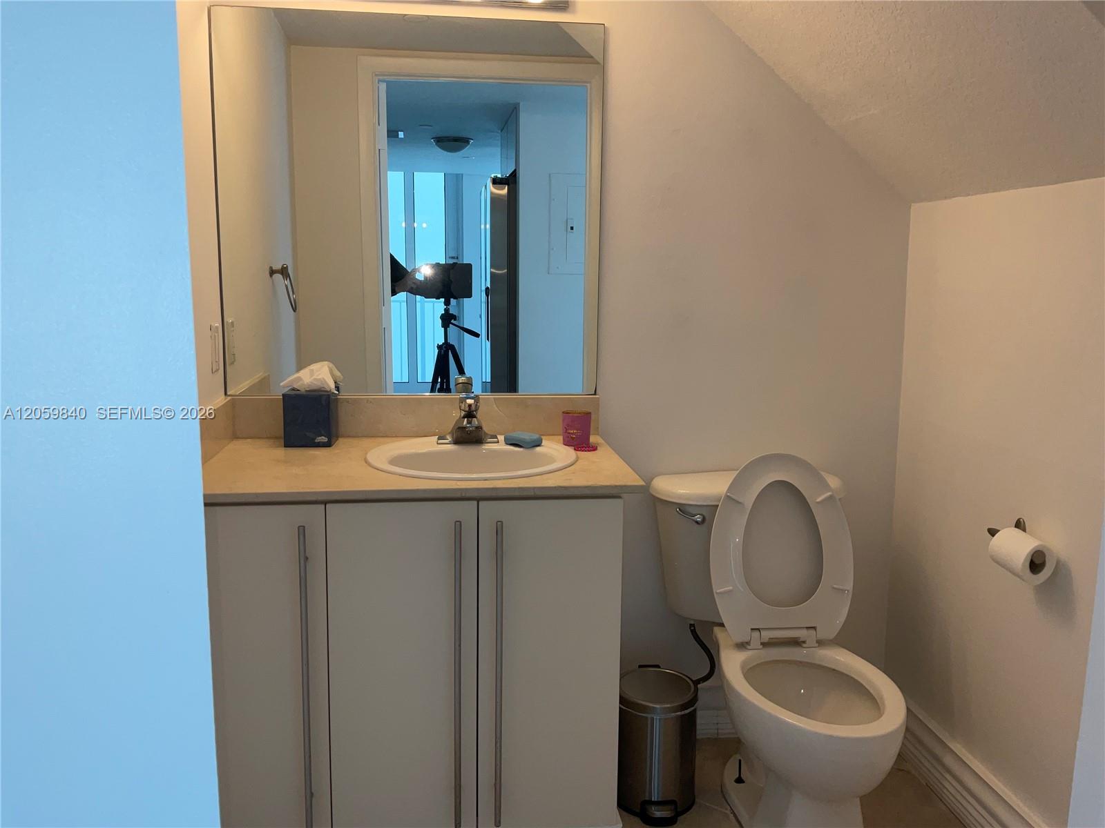7600 Collins Ave # 1008