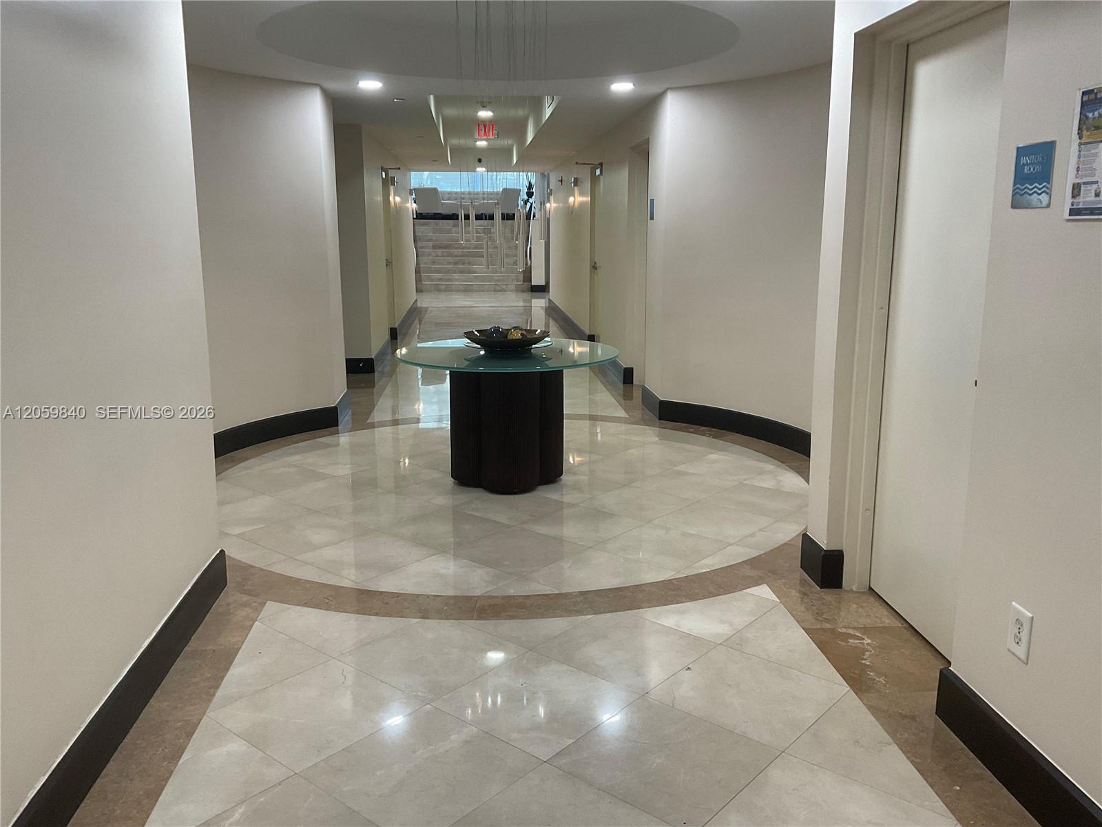 7600 Collins Ave # 1008