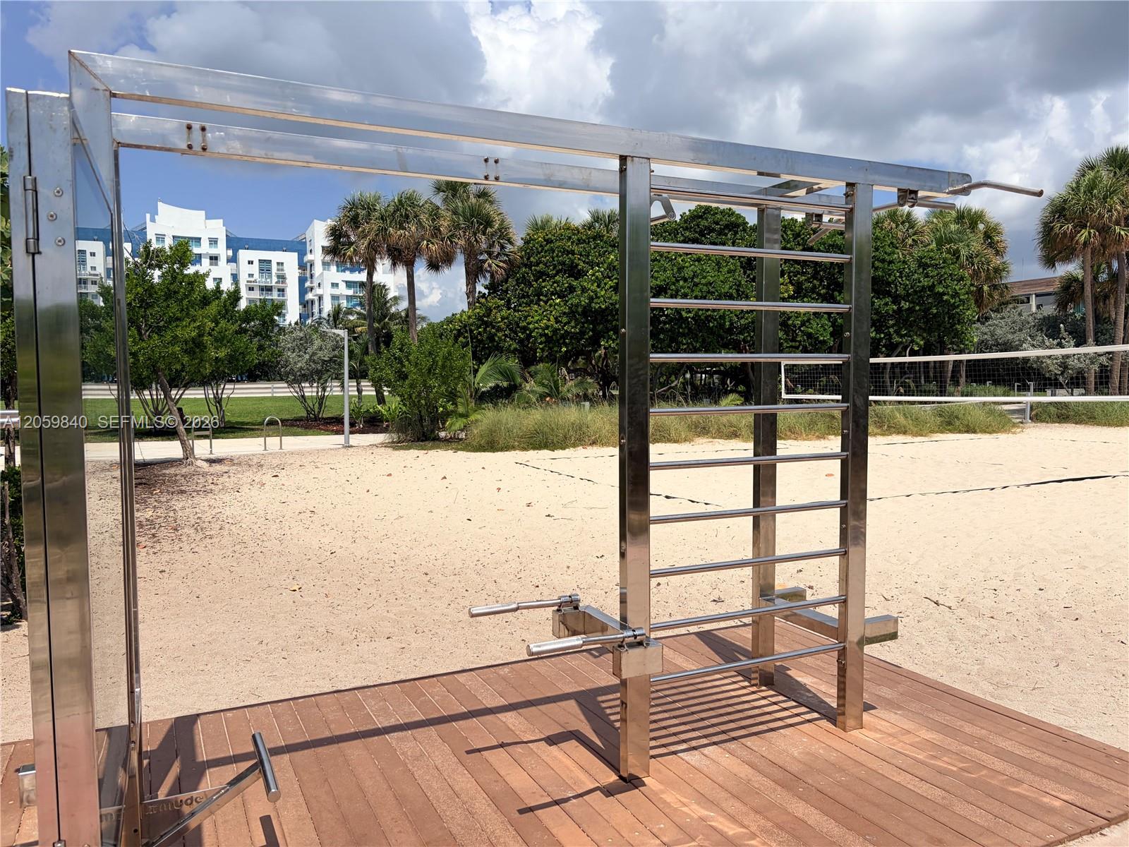 7600 Collins Ave # 1008