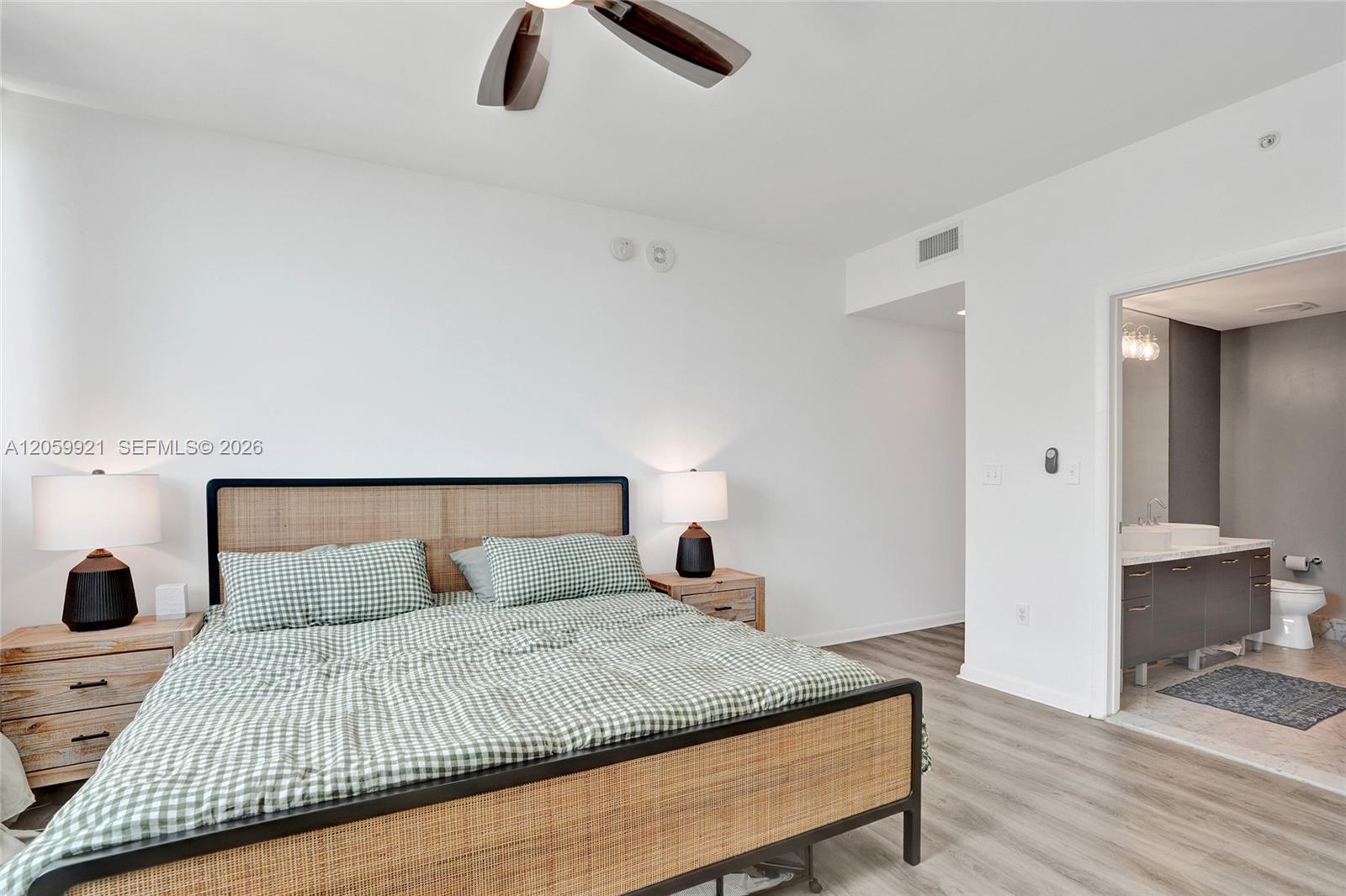 244 Biscayne Blvd # 3409