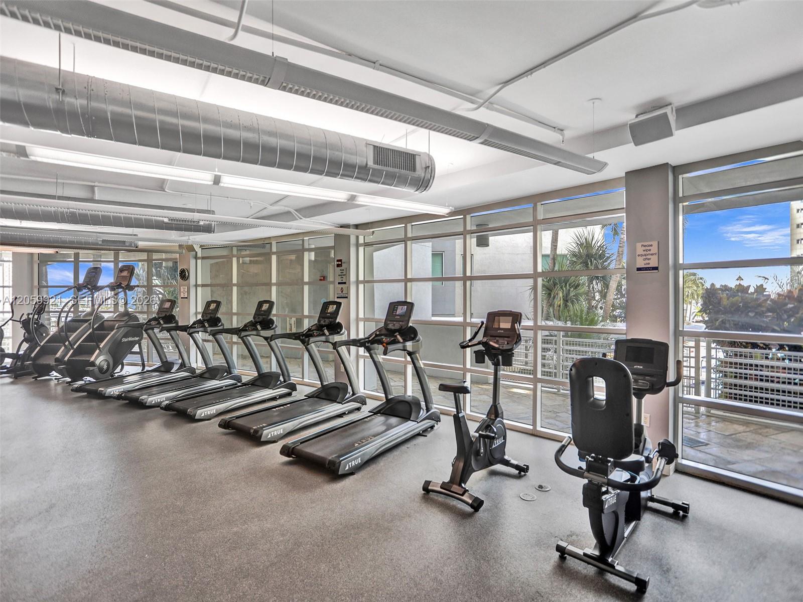 244 Biscayne Blvd # 3409