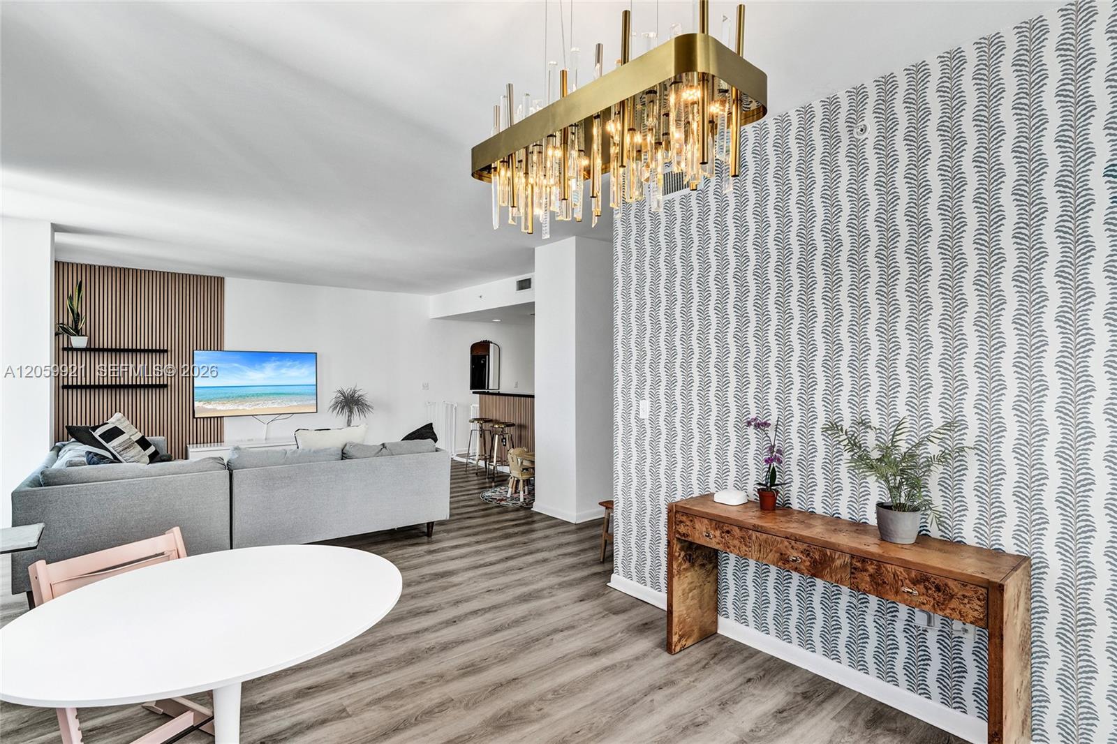 244 Biscayne Blvd # 3409