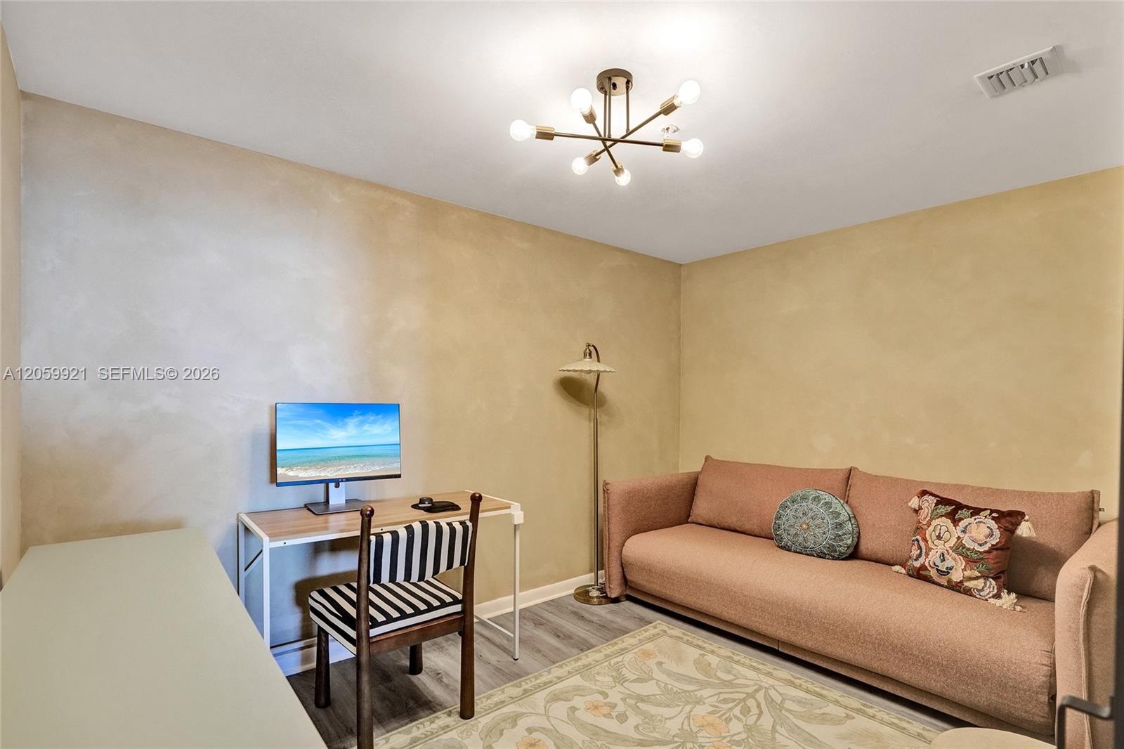 244 Biscayne Blvd # 3409