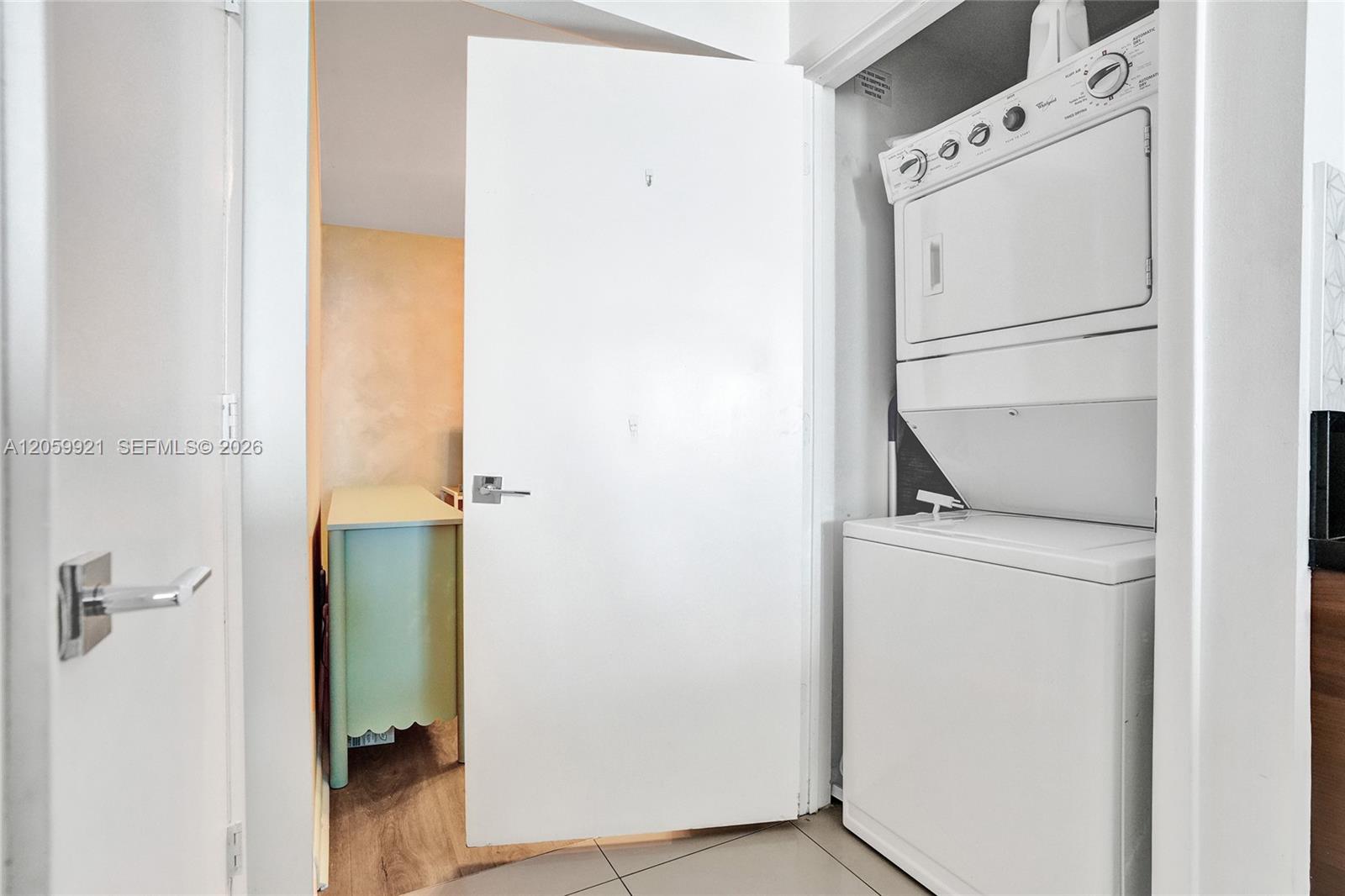 244 Biscayne Blvd # 3409