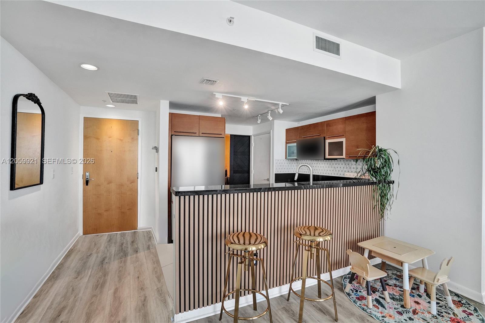 244 Biscayne Blvd # 3409
