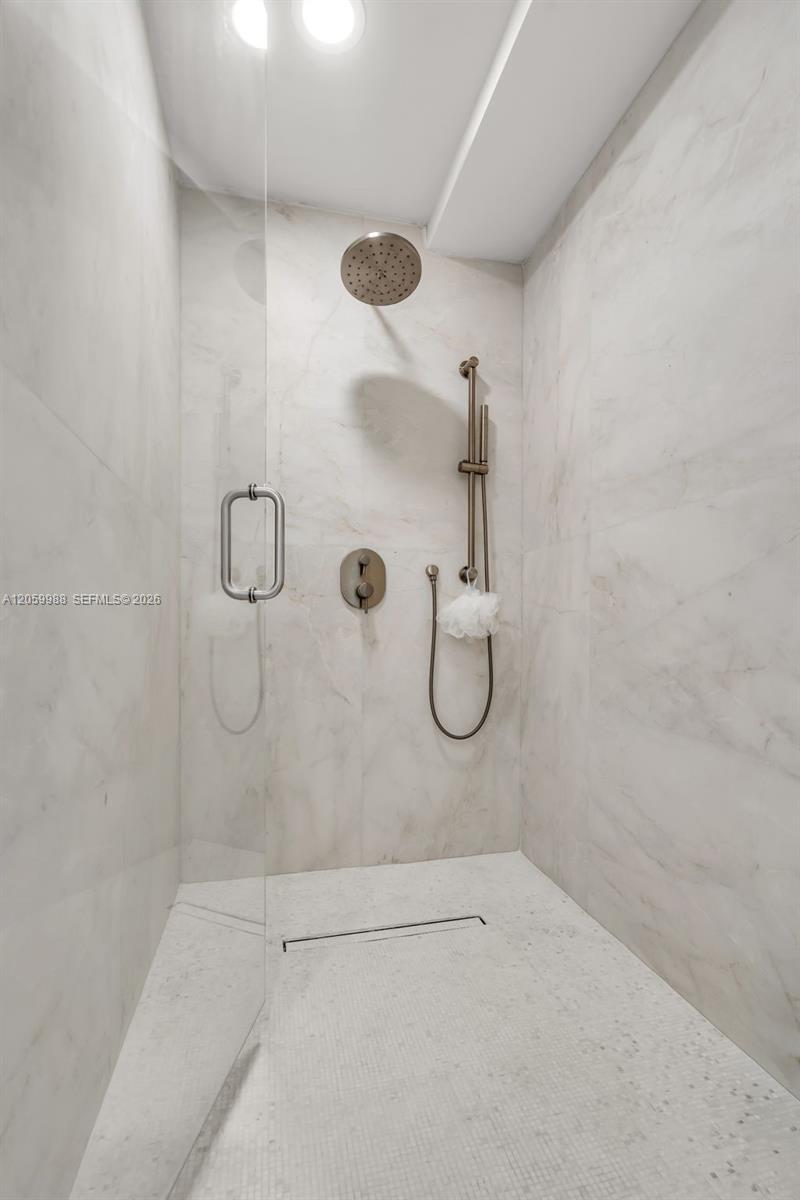 92 SW 3rd St # 5204