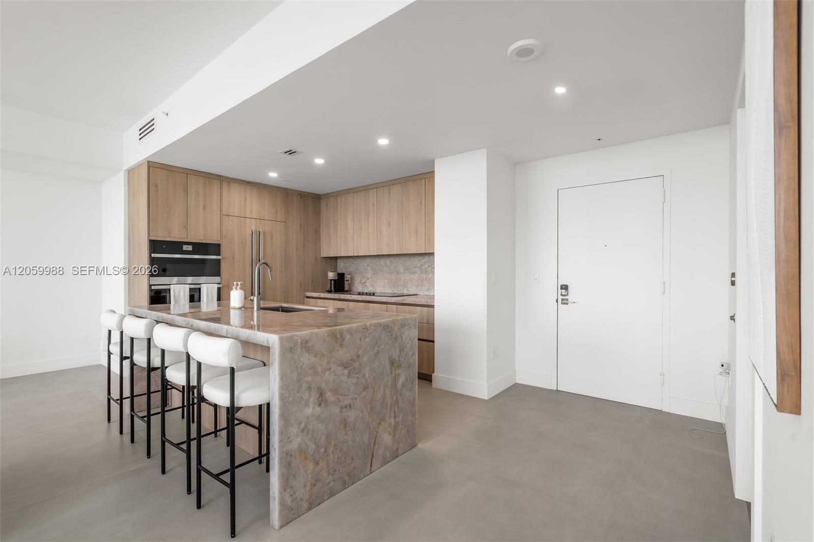 92 SW 3rd St # 5204