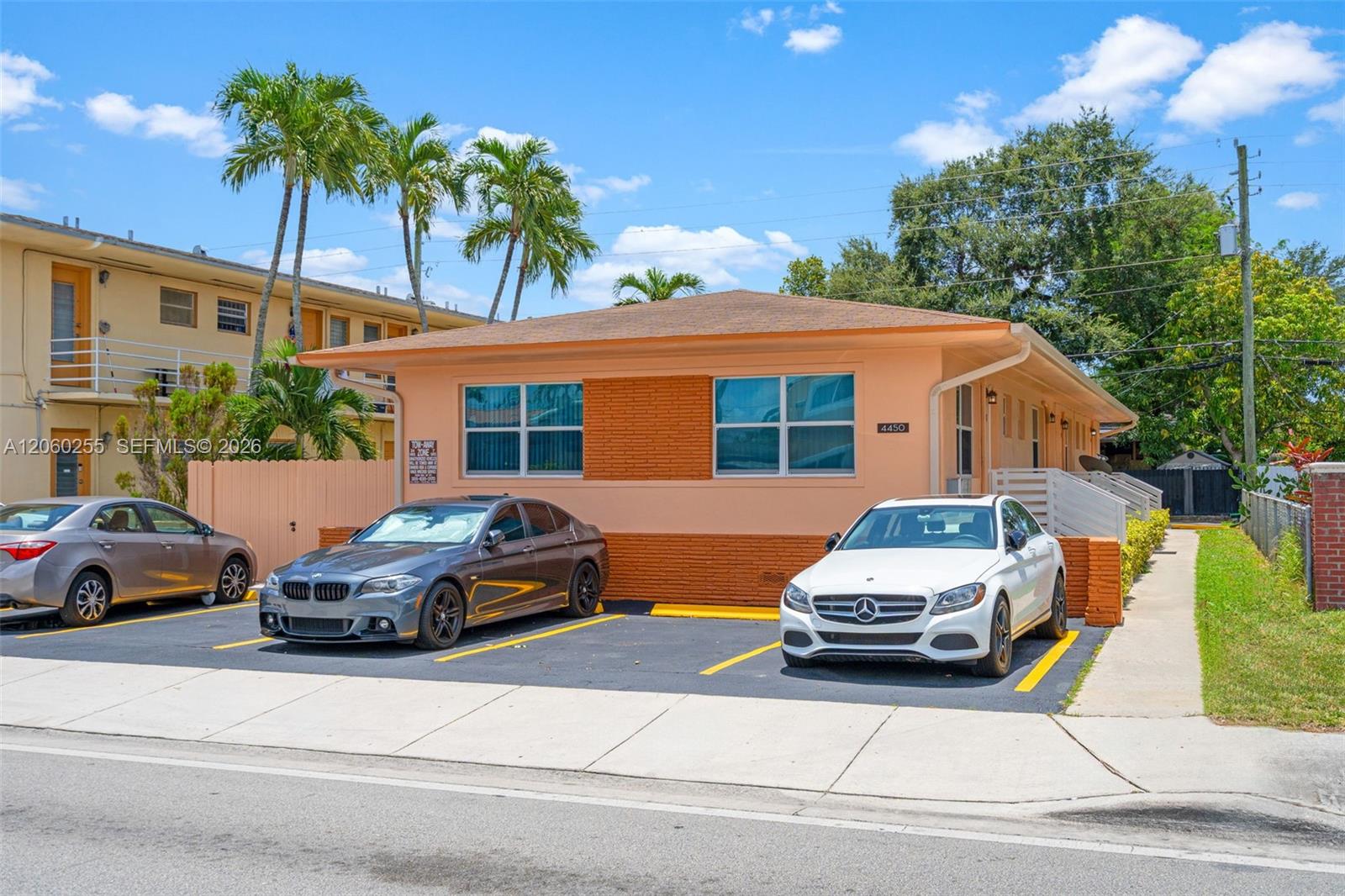 4450 W Flagler St