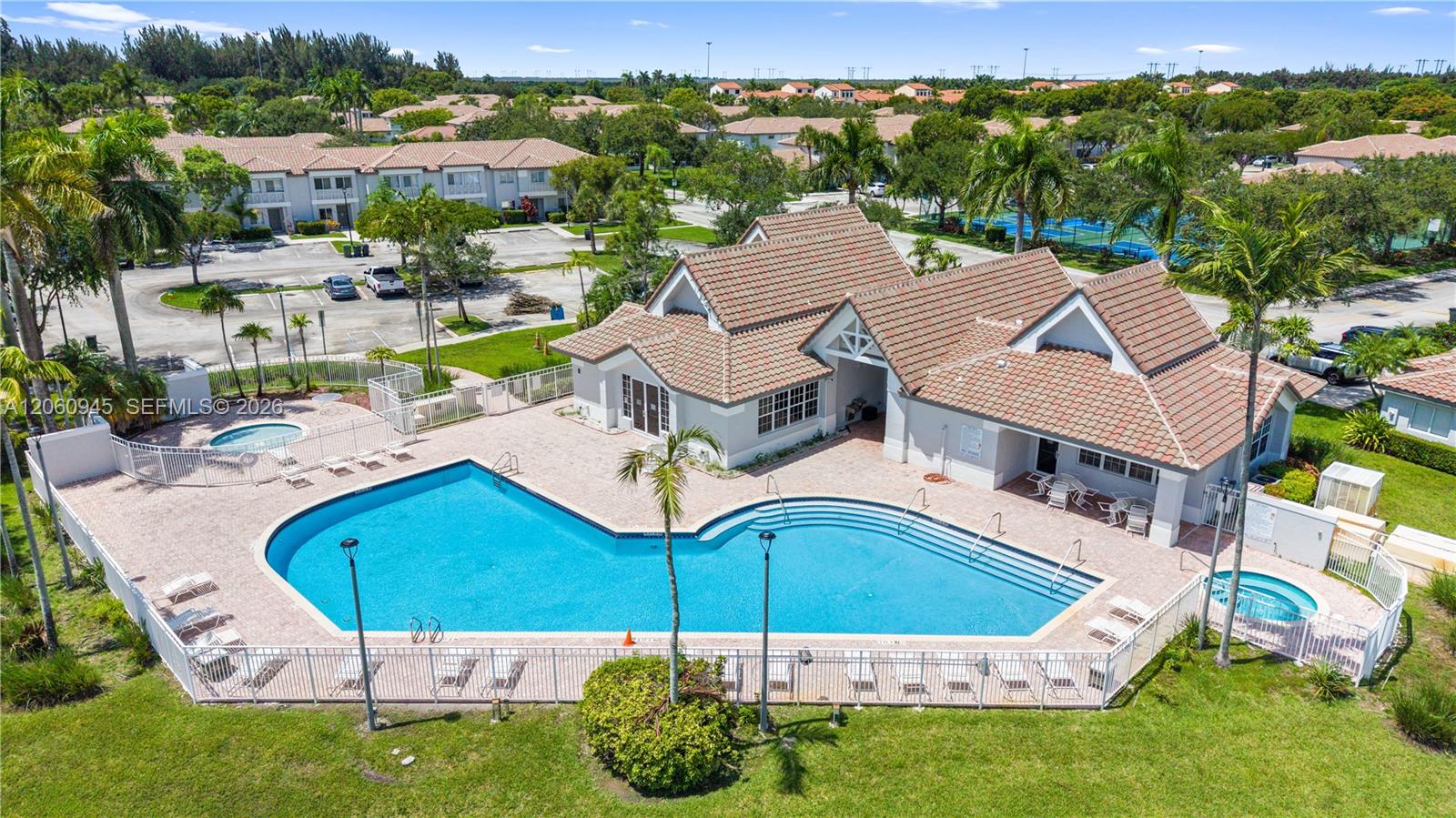 634 NW 208th Dr