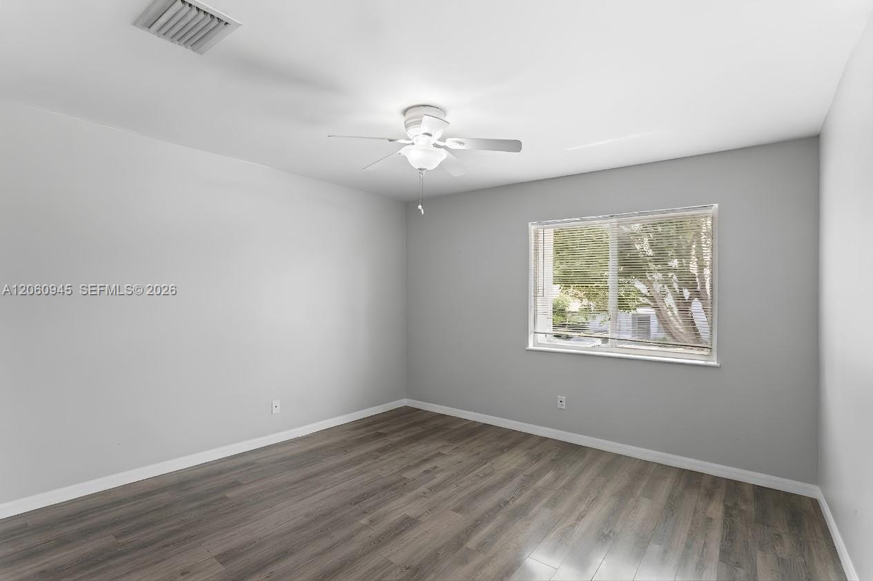 634 NW 208th Dr