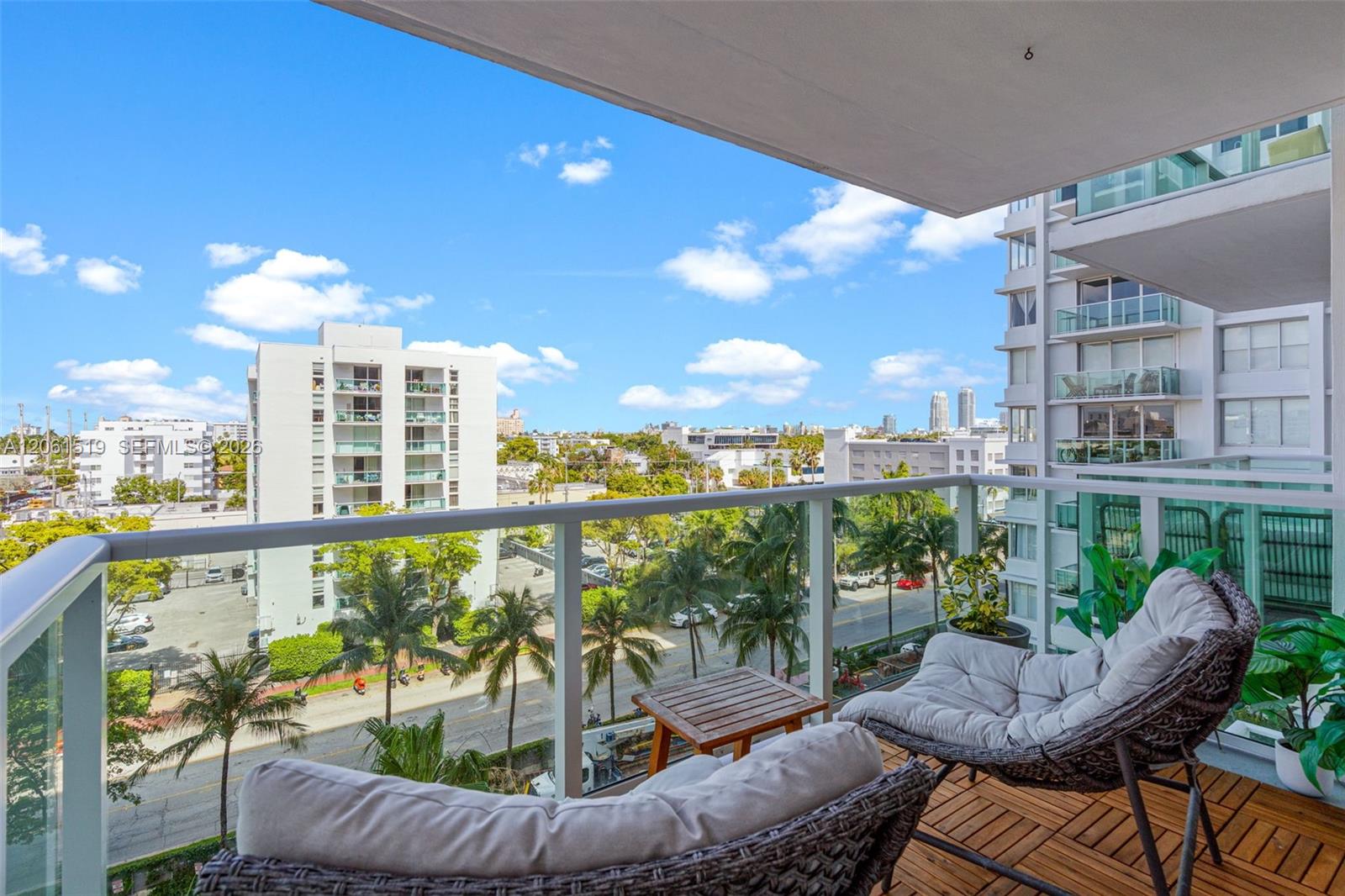 1000 West Ave # 609