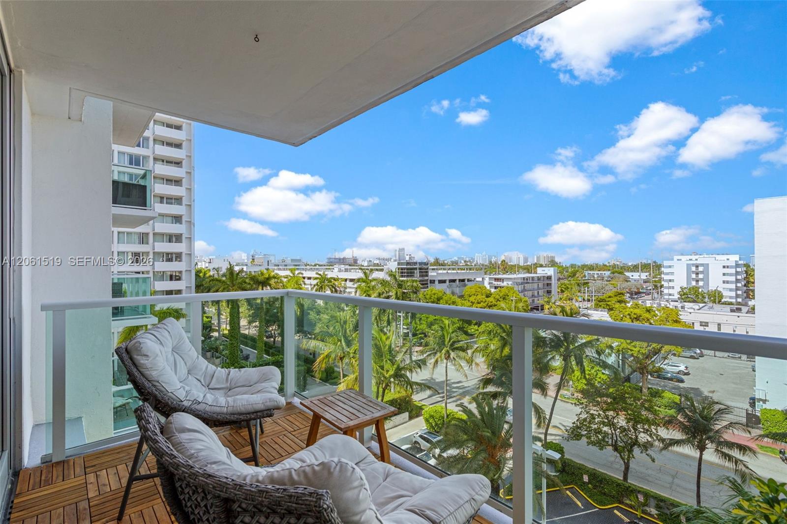 1000 West Ave # 609