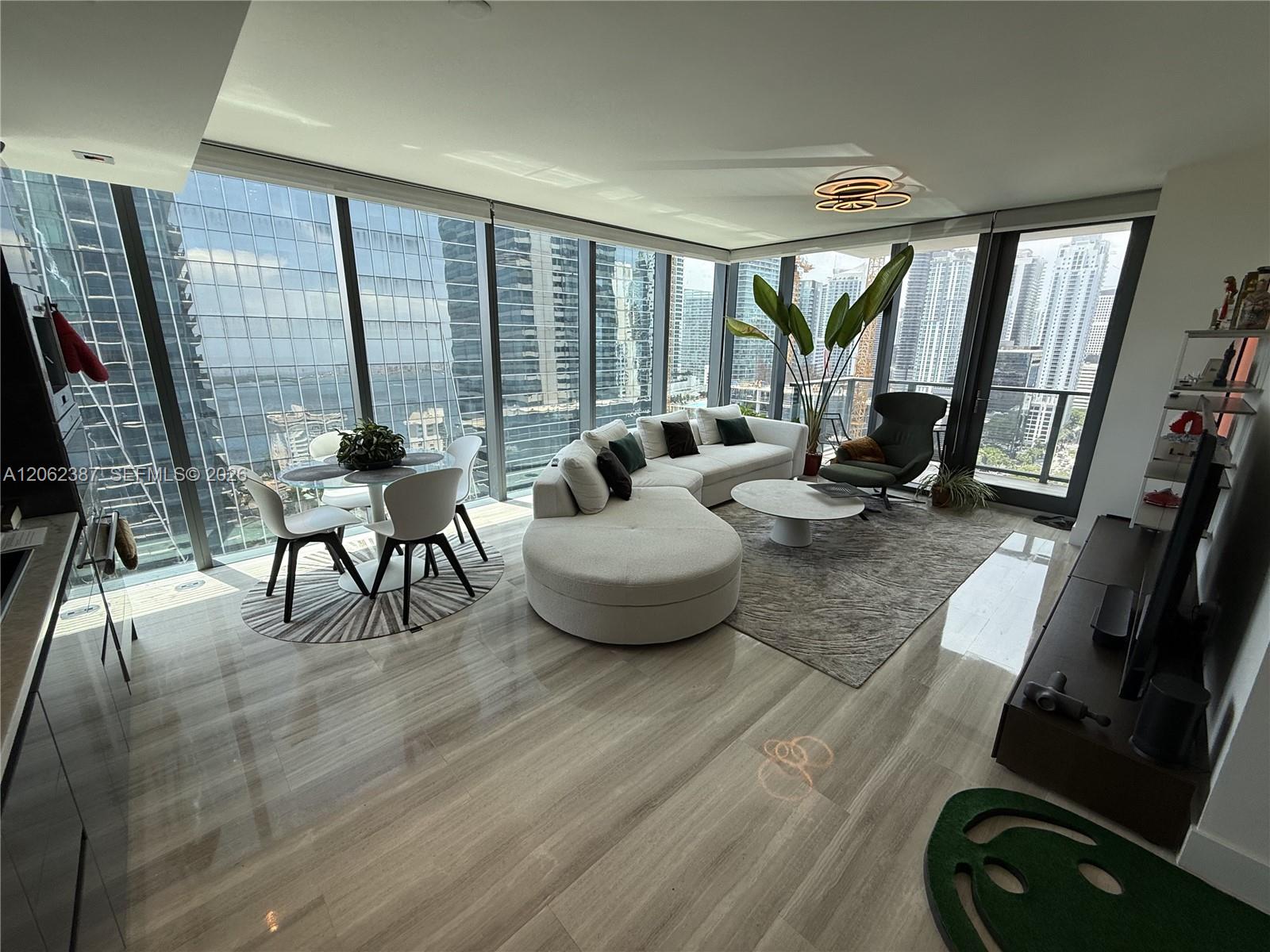 1451 Brickell Ave # 2506