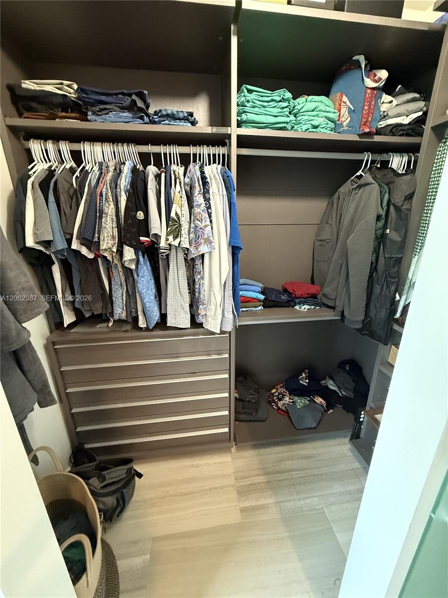 1451 Brickell Ave # 2506
