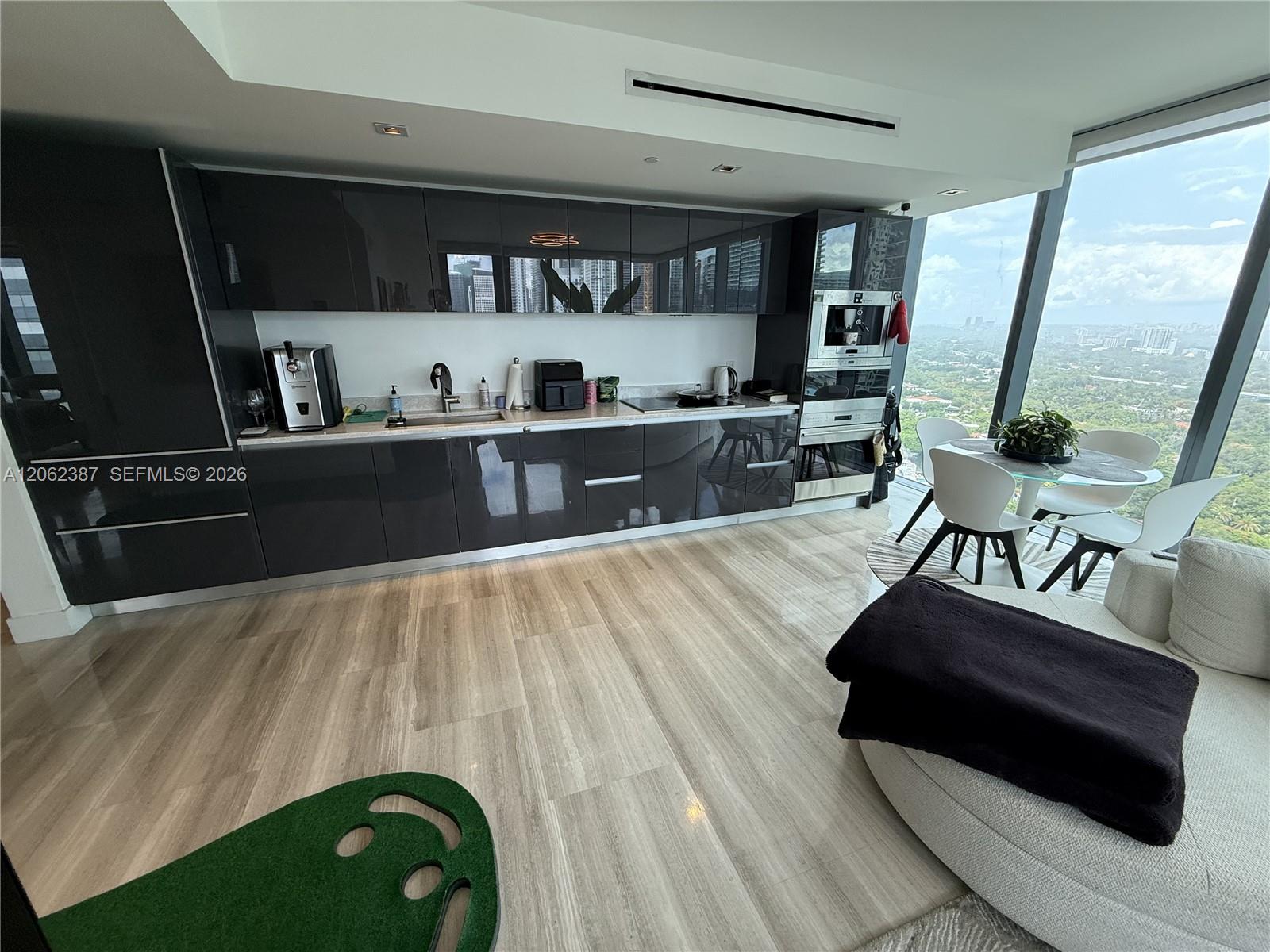 1451 Brickell Ave # 2506