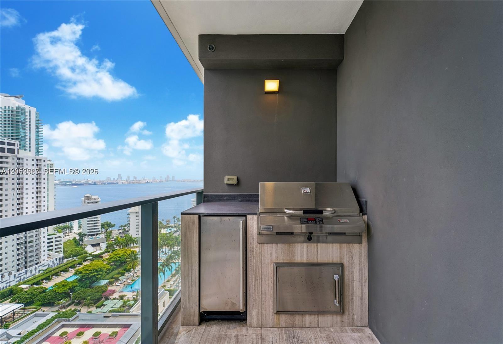 1451 Brickell Ave # 2506