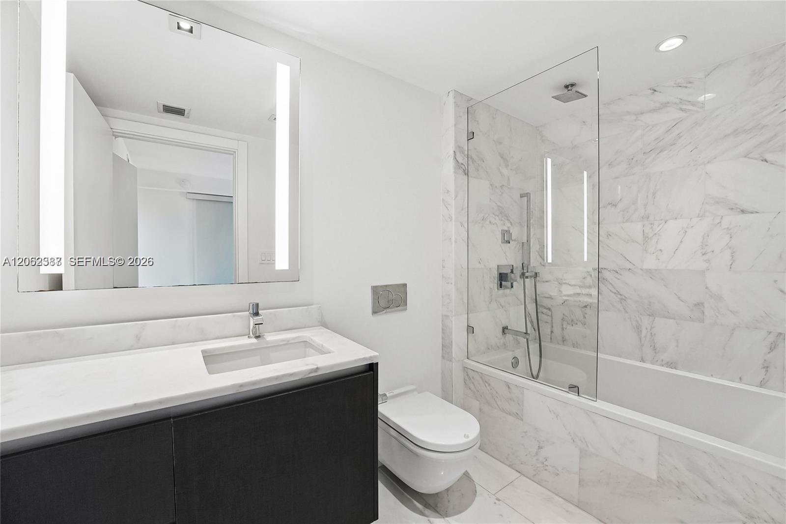 1451 Brickell Ave # 2506
