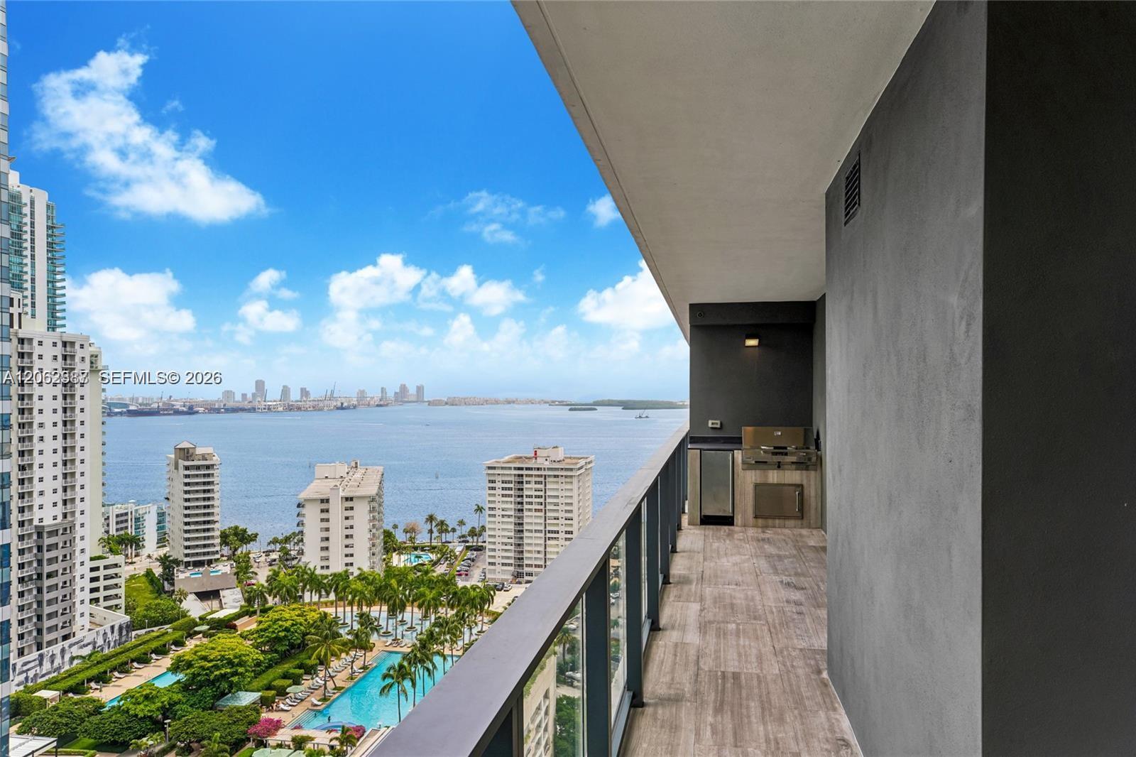 1451 Brickell Ave # 2506
