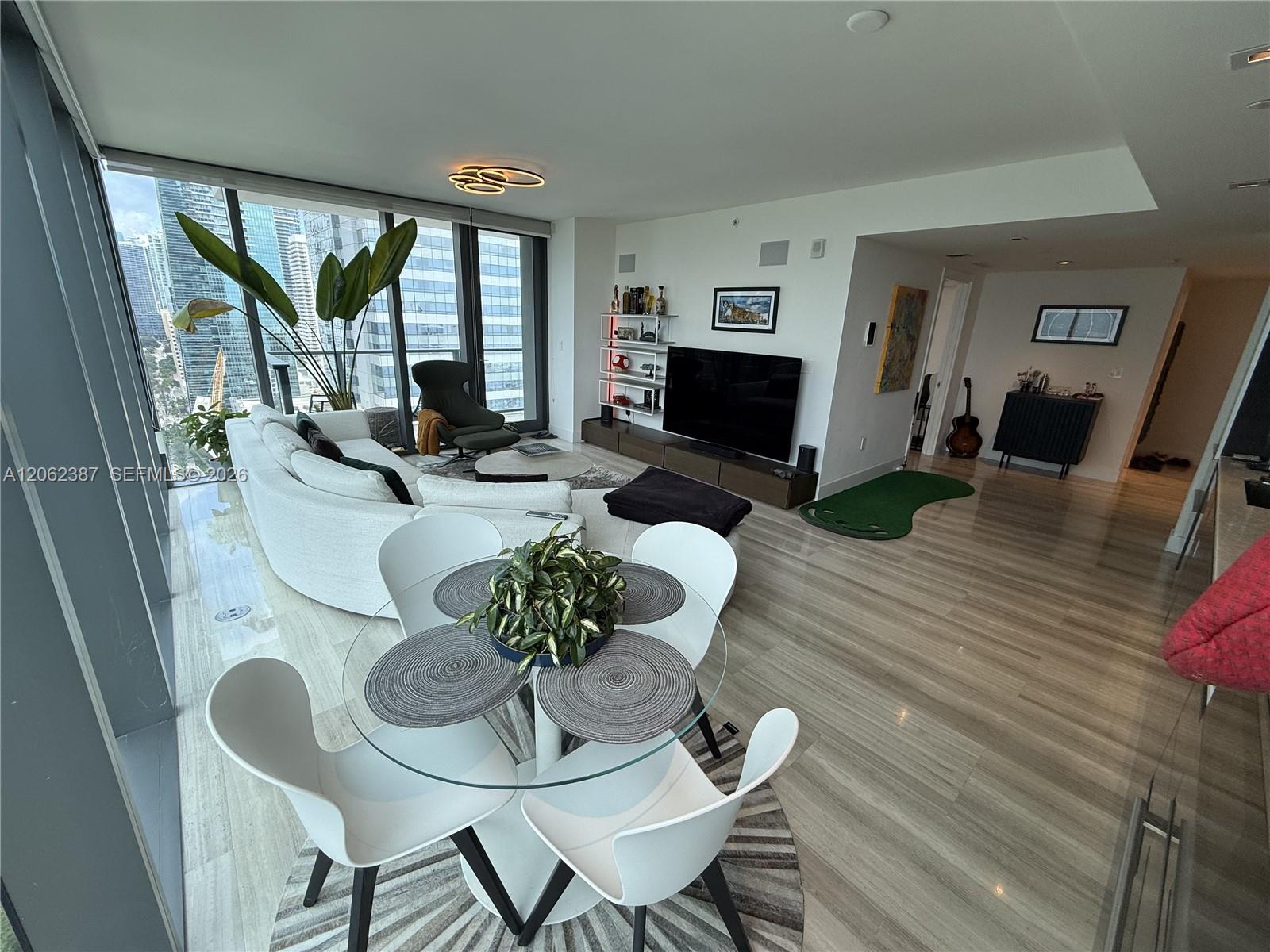 1451 Brickell Ave # 2506