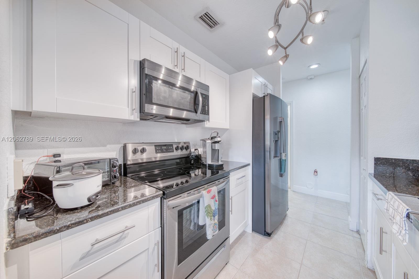 21130 SW 87th Ave # 304
